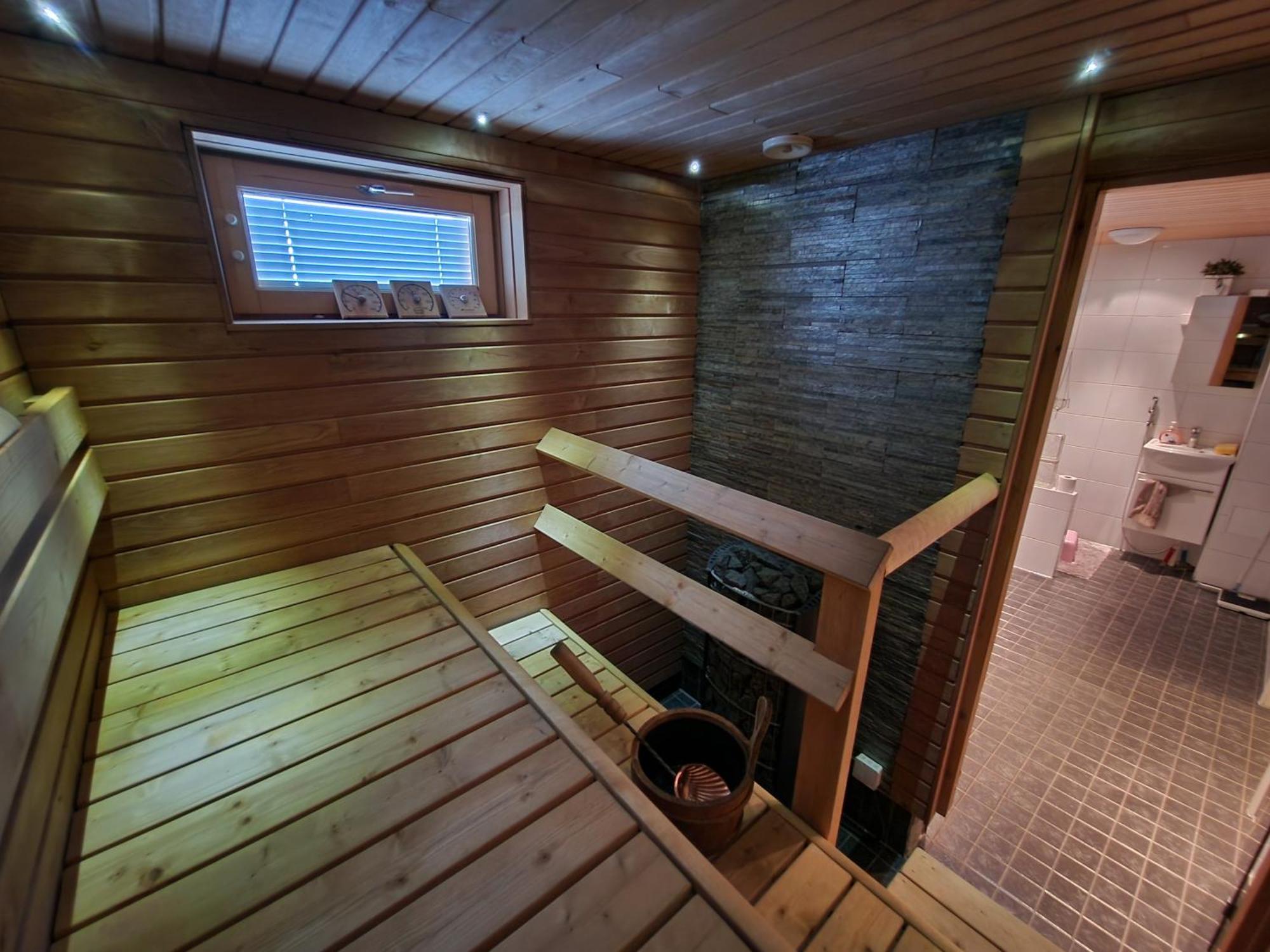 Huoneisto Blueberry House With Private Sauna&free Parking